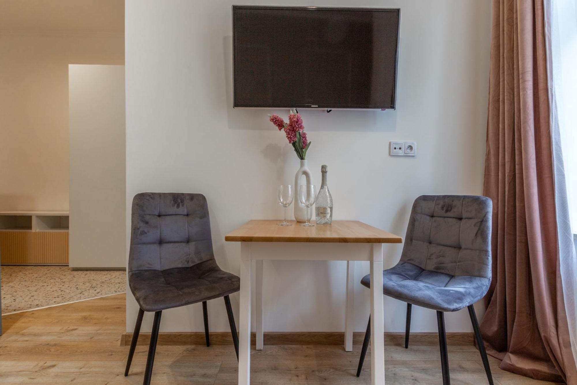 Chill Apartments Central Station Κατοβίτσε Εξωτερικό φωτογραφία